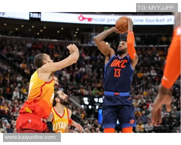 鲍威尔称赞小米切尔为防守核心应当入选最佳防守阵容