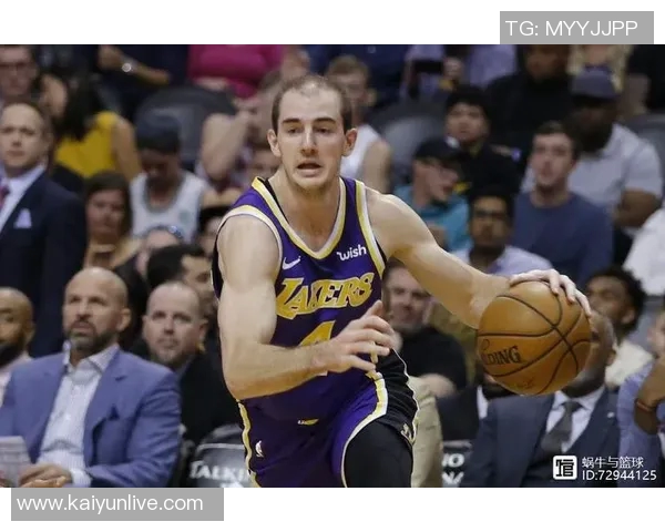 马威高效表现助力球队胜利9投7中贡献15分6篮板正负值高达15